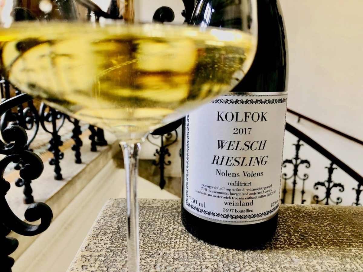 Kolfok Welschriesling Nolens Volens Wellanschitz Wein mit Egle Wirtshausführer