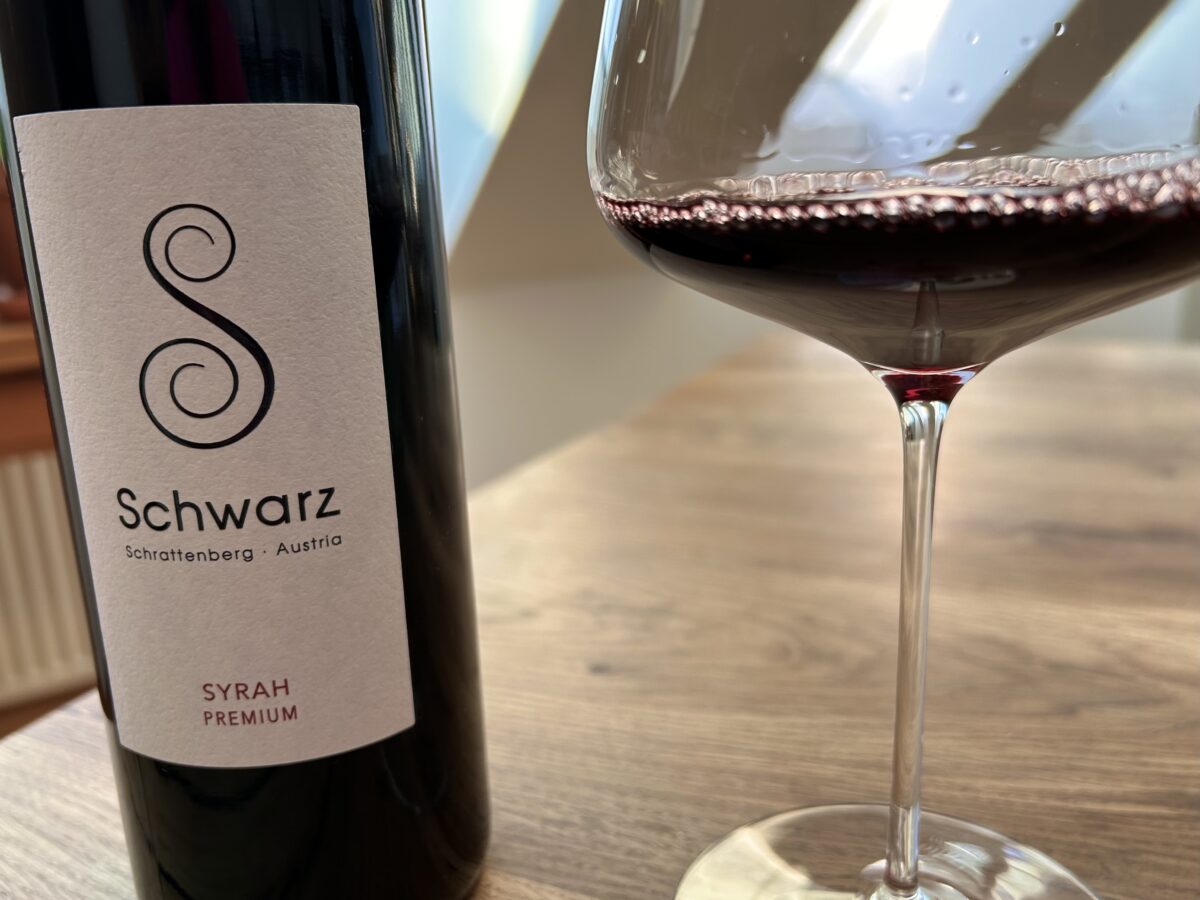Klaus Egles Wein der Woche: Syrah Premium 2019, Weingut Schwarz, Schrattenberg